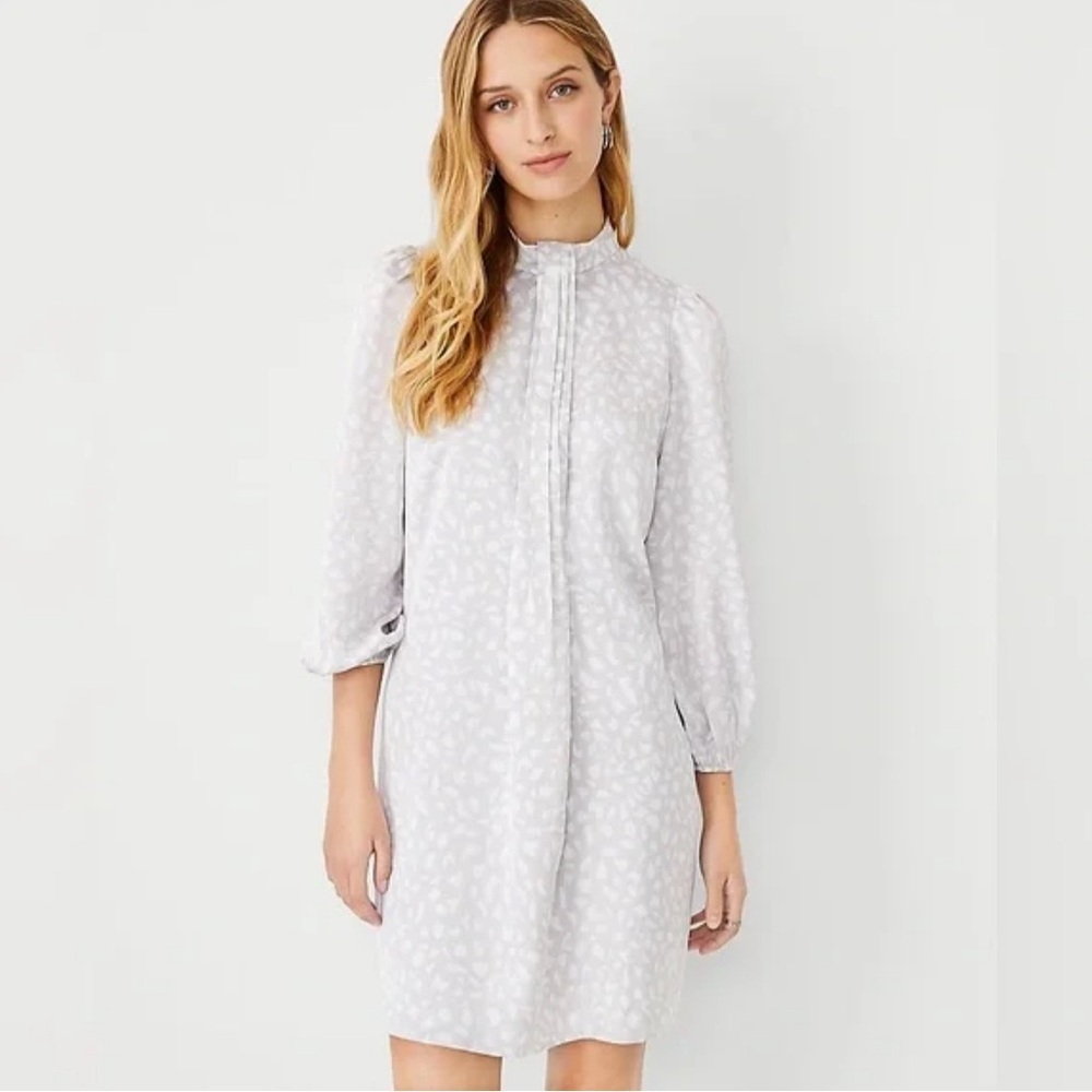 NWT Ann Taylor Animal Print Long Sleeve Twist Neck Shift Dress Size XS